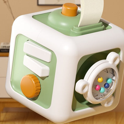 Busy cube green